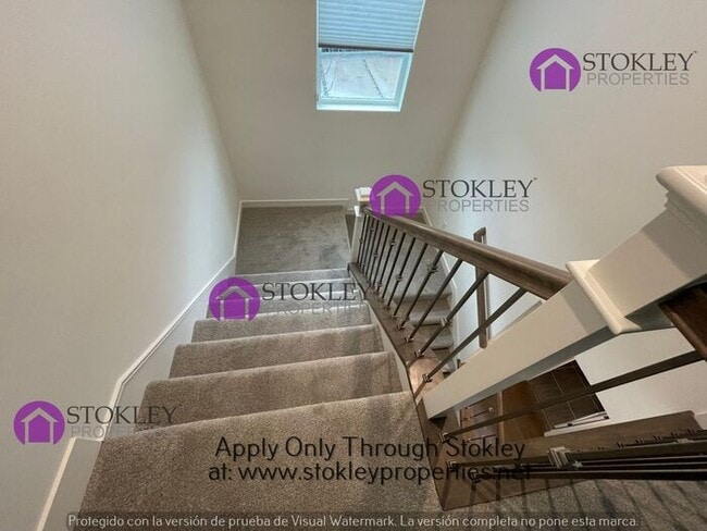 Building Photo - 3184 Manor Ave