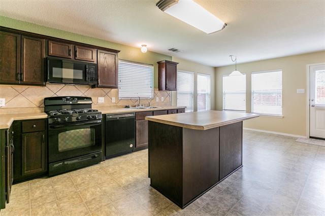 Building Photo - 10640 Colfax Dr