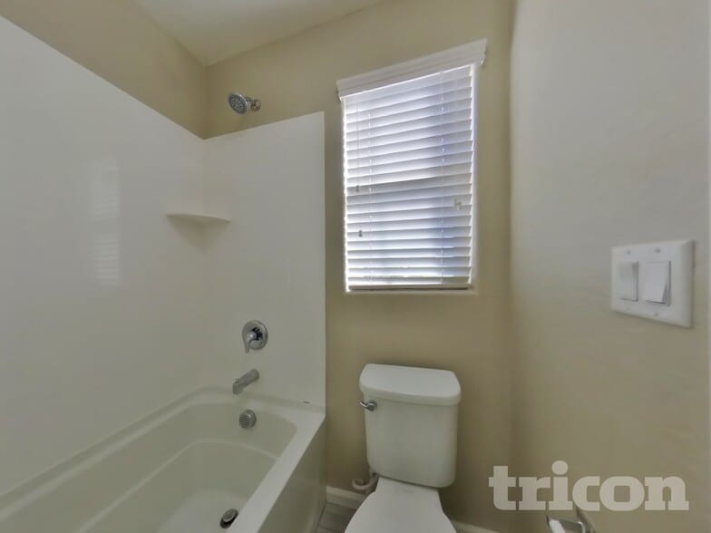 Building Photo - 12565 W Via Dona Rd