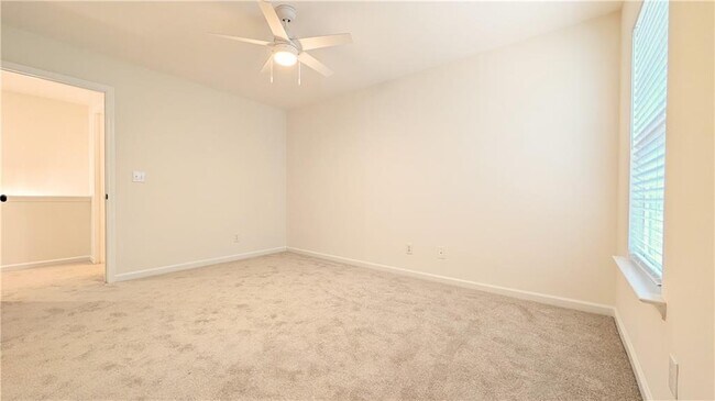 Building Photo - 521 Windstone Trail