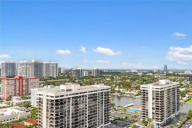 Building Photo - 1980 S Ocean Dr