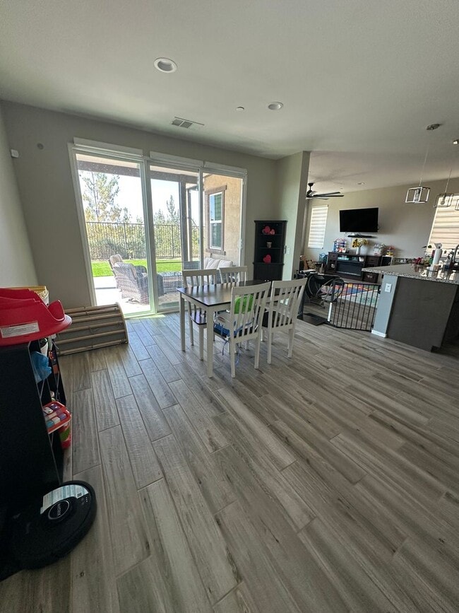 Building Photo - 30596 Ticonderoga Ct