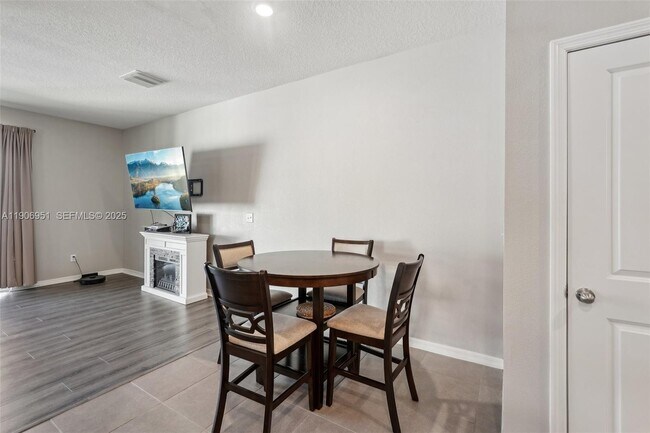 Building Photo - 508 Glenn Cross Dr