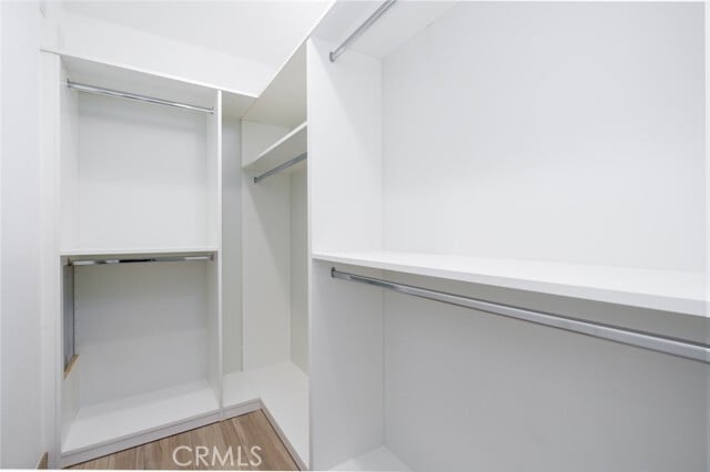 Building Photo - 3410 S Woodland Pl