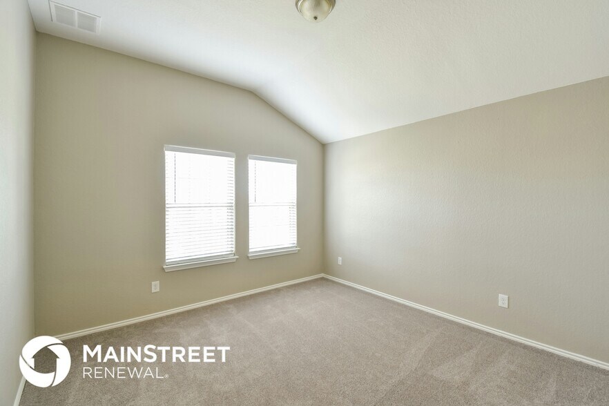 Building Photo - 117 Enchanted View