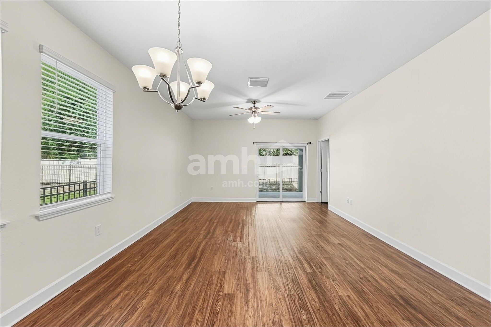 Building Photo - 29542 Cedar Waxwing Dr