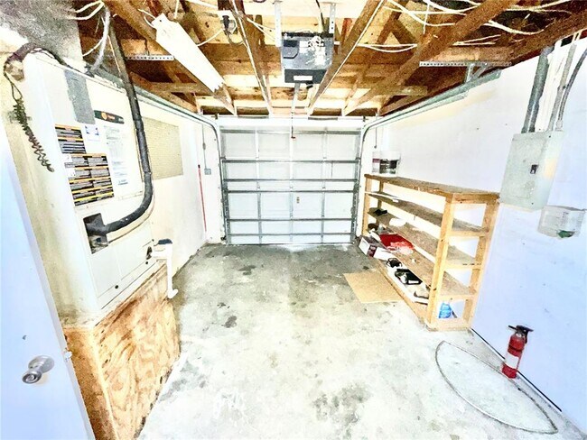 Building Photo - 9715 Gray Fox Ln