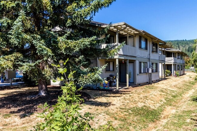 Building Photo - 1051 E Central Ave