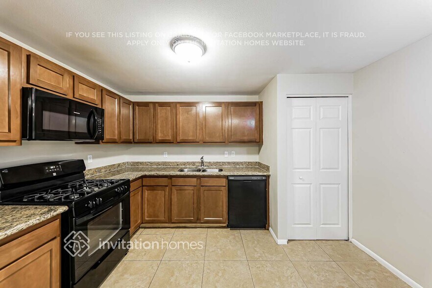 Building Photo - 13450 N 36th Pl