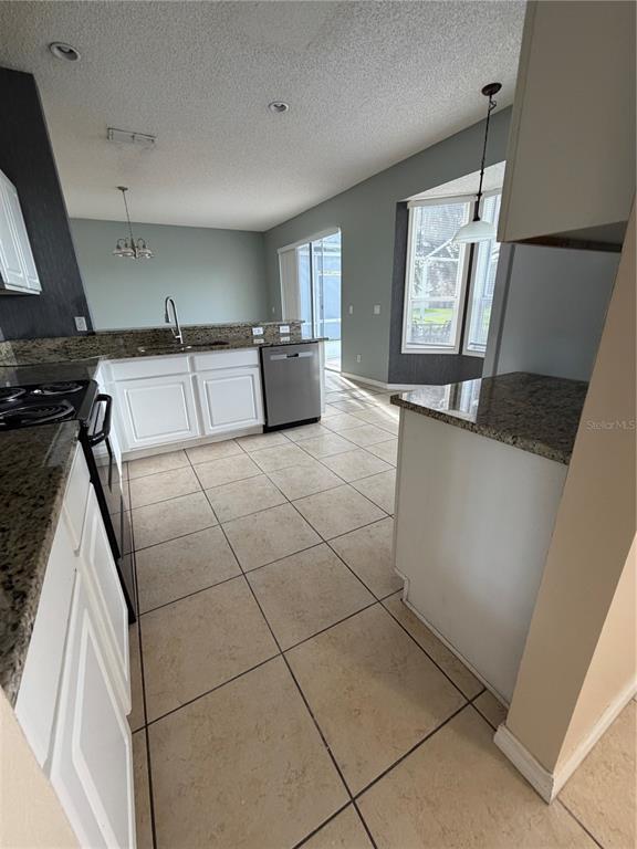Building Photo - 12685 Enclave Dr