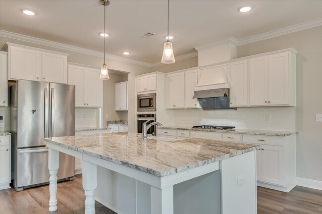 Building Photo - 1015 Sluice Gate Dr