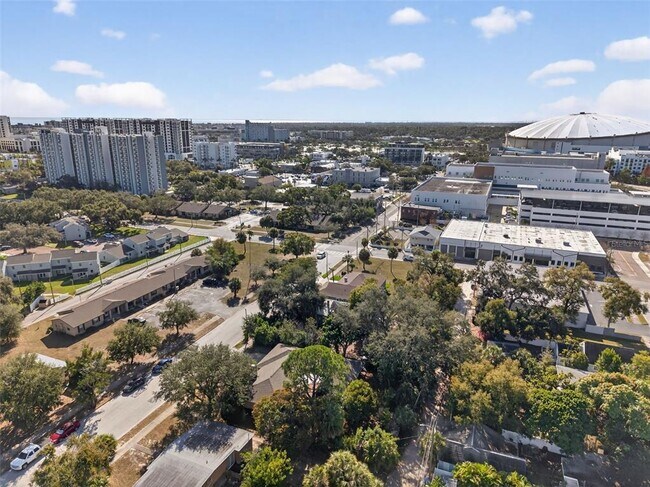 Building Photo - 260 13th St N