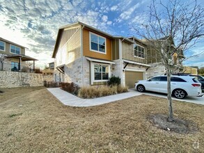 Building Photo - 516 E Slaughter Ln