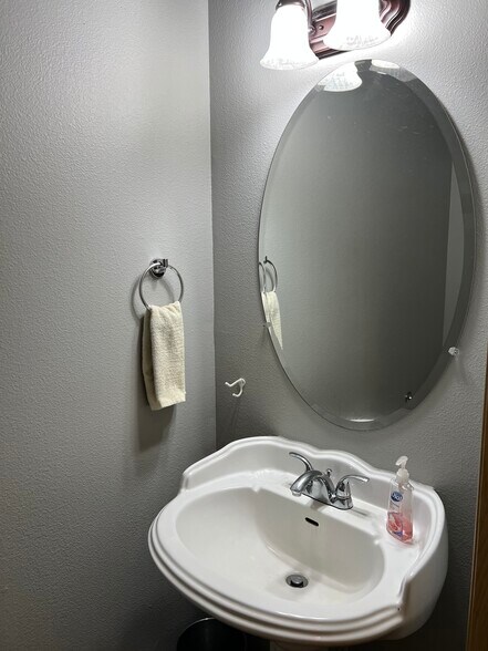1/2 bath - 2185 N P St