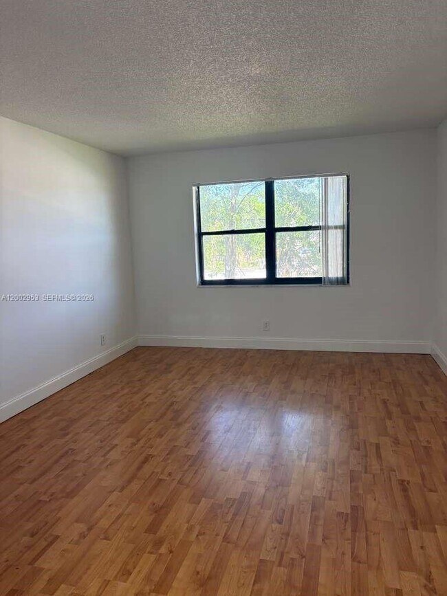 Building Photo - 5937 Forest Hill Blvd