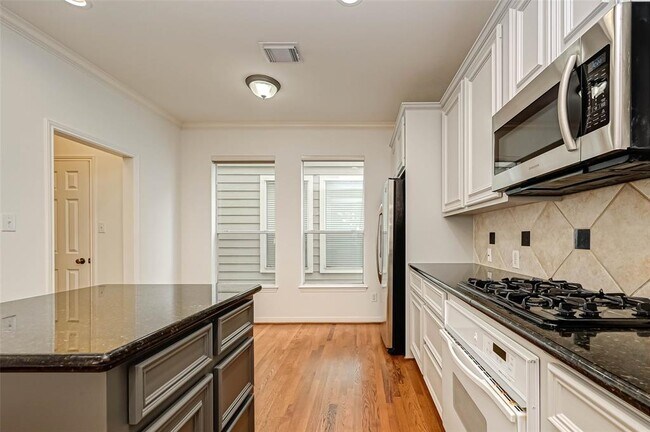 Building Photo - 1425 Oneil St