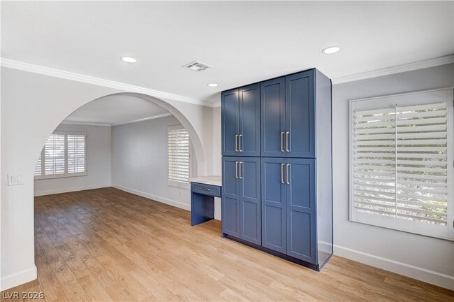 Building Photo - 2704 Fire Water Ct