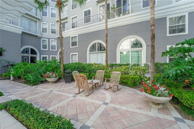 Building Photo - 700 S Harbour Island Blvd