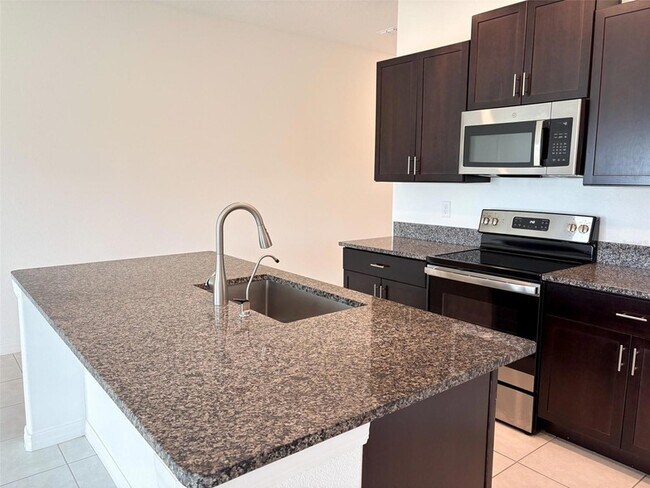 Building Photo - 5487 Blue Azure Dr