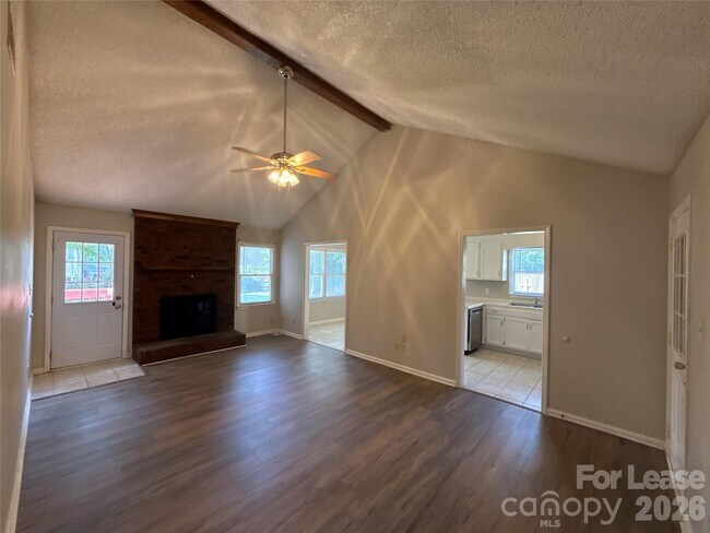 Building Photo - 7638 Campbell Creek Ln