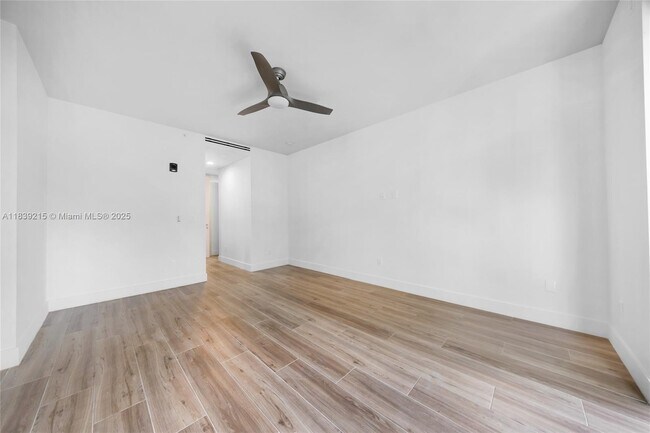 Building Photo - 3265 Bird Ave