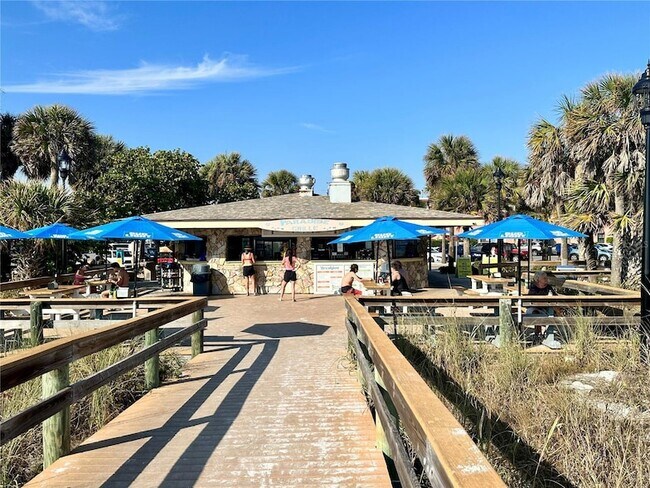 Building Photo - 535 68th Ave