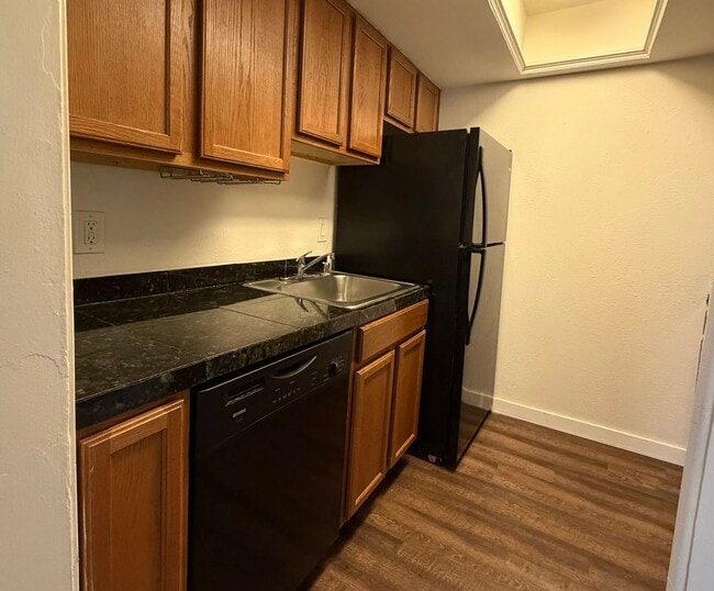 Building Photo - 4107 Avondale Ave