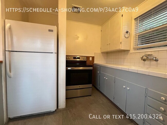 Building Photo - Spacious 1 bedroom 1 bath Home in Scotts V...