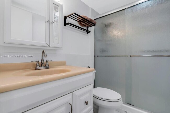 Building Photo - 1985 S Ocean Dr