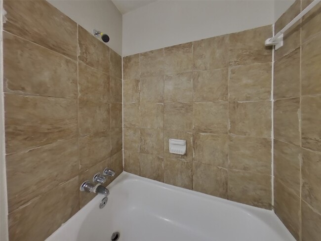Building Photo - 14202 Clear Forest Dr