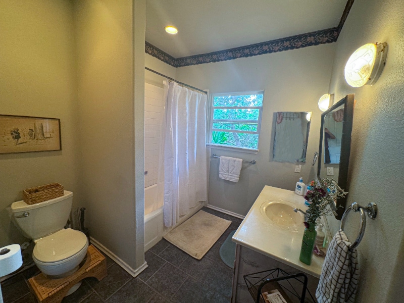 Building Photo - 4741 Matsonia Dr