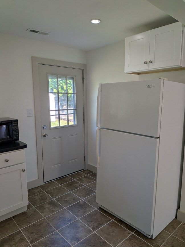 Building Photo - 3477 E Bonner Dr