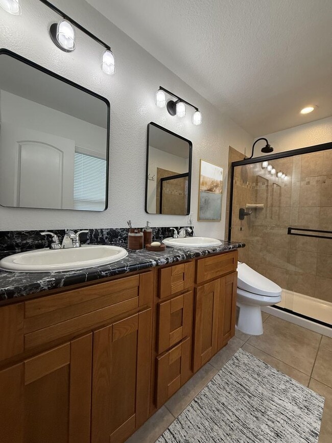 Building Photo - *Charming 3-Bedroom Home for Rent in East Sacramento!*