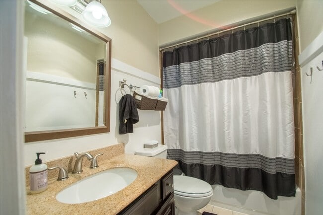 Building Photo - 2611 Brandywyne Dr