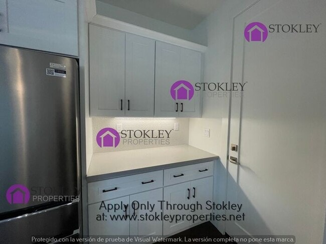 Building Photo - 3184 Manor Ave