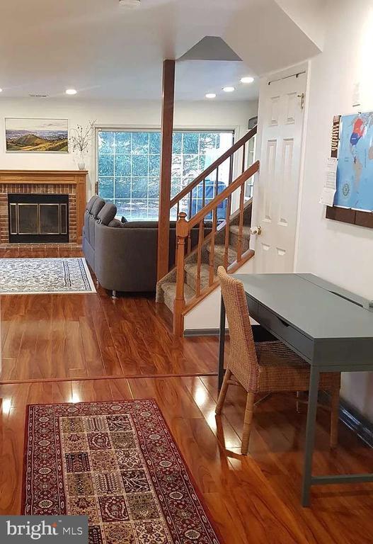 Building Photo - 15 Colebrook Ct