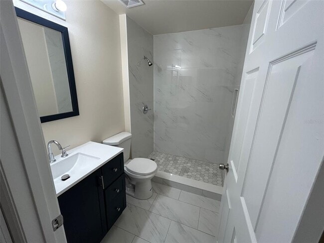 Building Photo - 152 Gleason Cove