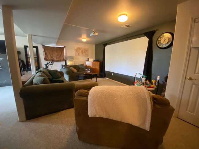 Building Photo - Spacious 4-bedroom with Panoramic Deck Nex...