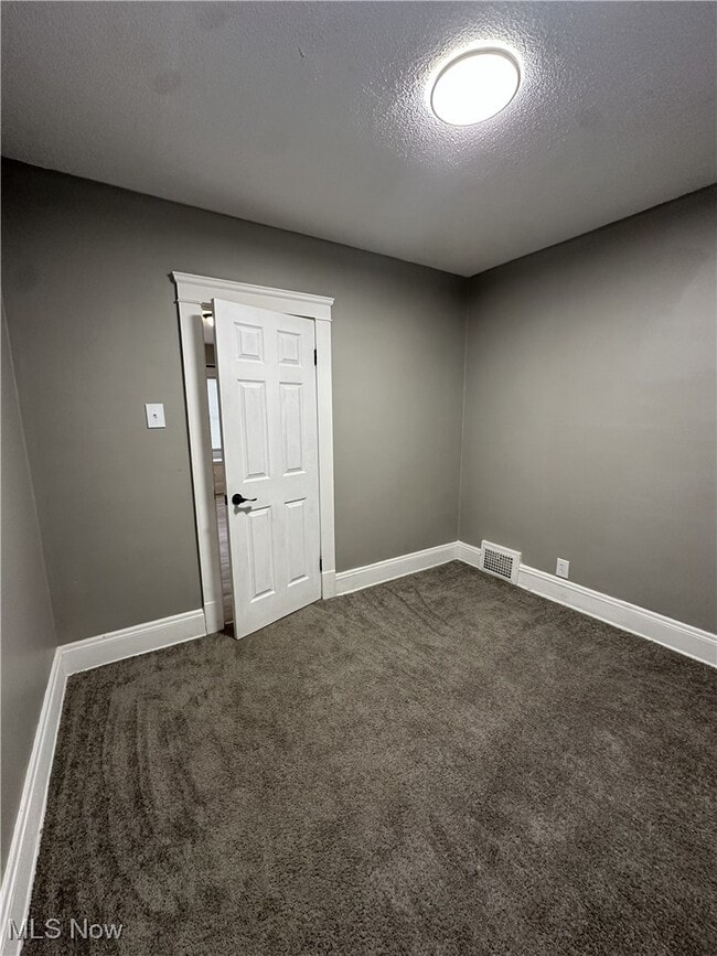 Building Photo - 5303 Kohout St