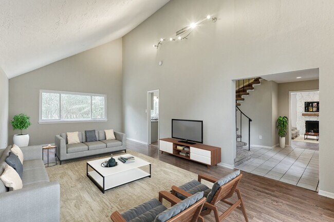 Building Photo - Great house in great neighborhood