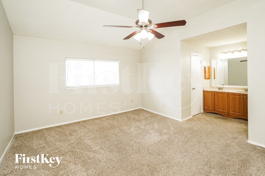 Building Photo - 26511 Cypresswood Dr
