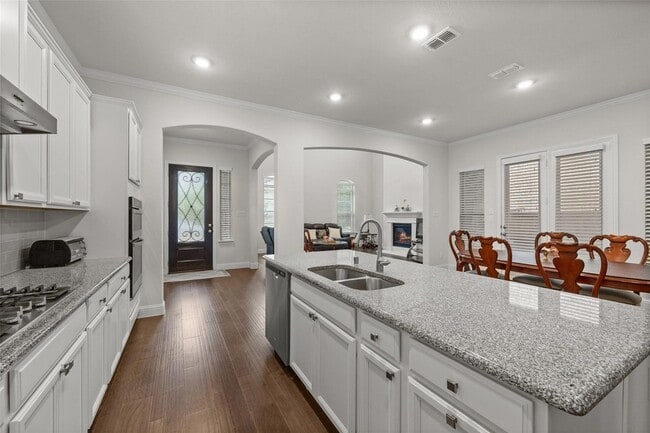 Building Photo - 12749 Friar St