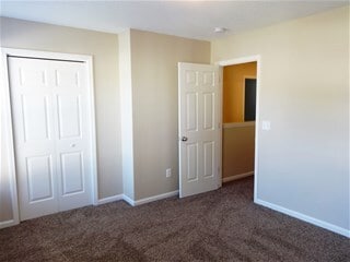 Building Photo - 225 Bainsbury Ln