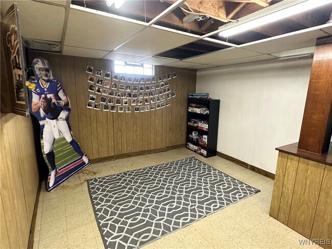 Building Photo - 6 Miami Pkwy