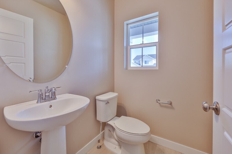 Building Photo - 1062 W Osprey Dr