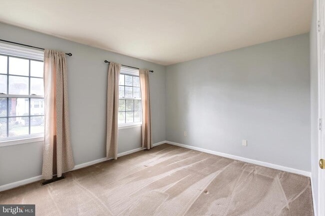 Building Photo - 8010 Old Parsonage Ct