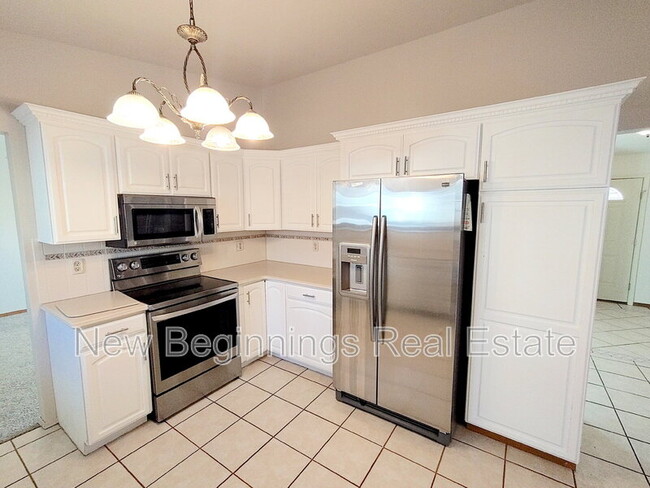 Building Photo - 2125 Sather Dr