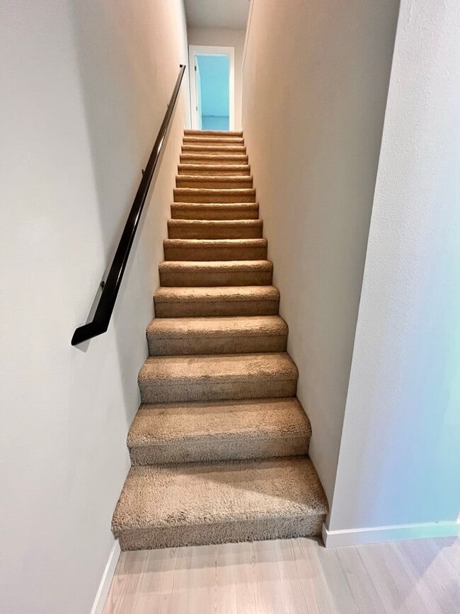 Building Photo - 3Bd/3Ba Lynnwood Townhouse