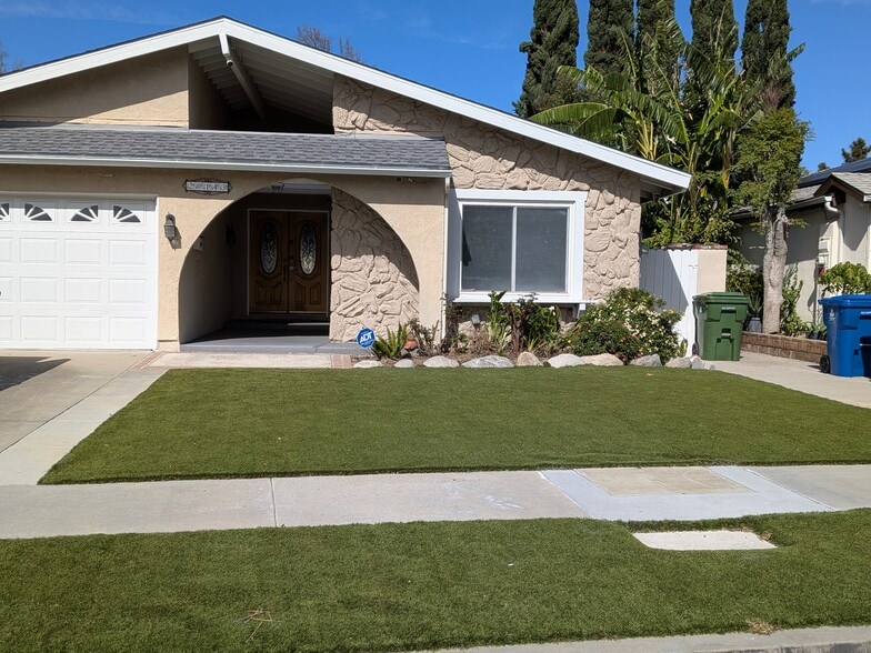 Building Photo - 20143 Baltar St