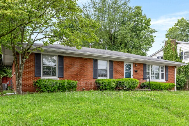Building Photo - 3560 Lansdowne Dr